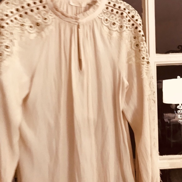 Ramy Brook NWT Blouse with Lace and studded Sleeves. Color is Bone. - Picture 11 of 14